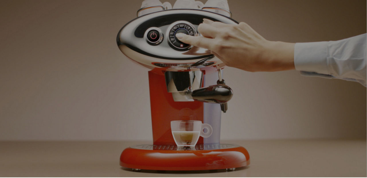 F.Francis X7.1 Espresso and Cappuccino Machine - Red – illy